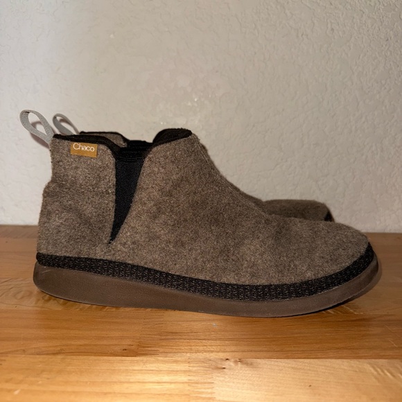 Chaco Revel Chelsea Size 9.5 EU 42 V-Glore Slip-On Boot Natural Brown JCH108912 - Picture 1 of 7